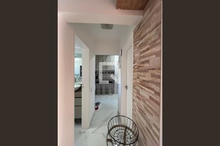 Corredor de apartamento para alugar com 2 quartos, 50m² em Jardim Maria Estela, São Paulo