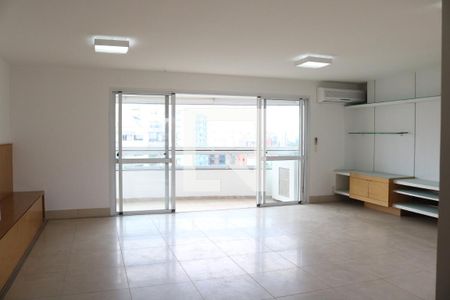 Sala de apartamento para alugar com 3 quartos, 230m² em Perdizes, São Paulo