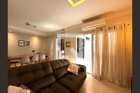 Sala de casa de condomínio à venda com 3 quartos, 95m² em Jardim Bom Retiro, Campinas