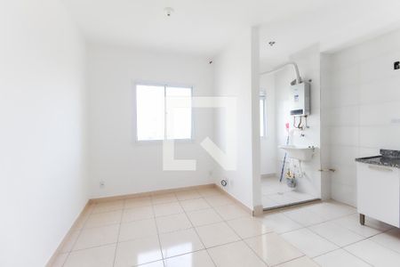 Sala de apartamento para alugar com 2 quartos, 46m² em Tanquinho, Ferraz de Vasconcelos