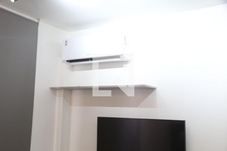 Sala/Quarto de kitnet/studio à venda com 1 quarto, 27m² em Chácara Santo Antônio (zona Sul), São Paulo
