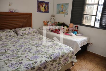 Quarto 1 de casa à venda com 2 quartos, 234m² em Chácara Mafalda, São Paulo