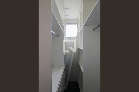 Closet Quarto 1 de apartamento para alugar com 2 quartos, 48m² em Conjunto Helena Antipoff, Belo Horizonte