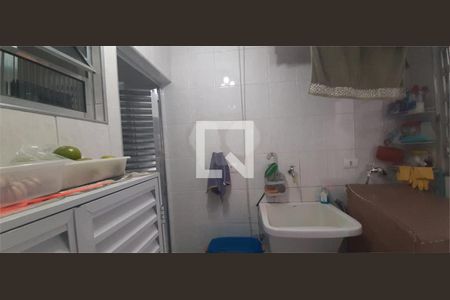 Casa à venda com 5 quartos, 300m² em Vila Cunha Bueno, São Paulo