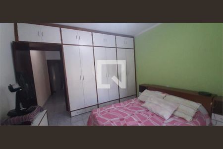 Casa à venda com 5 quartos, 300m² em Vila Cunha Bueno, São Paulo