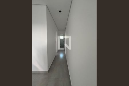 Corredor de apartamento para alugar com 2 quartos, 42m² em Vila Carrão, São Paulo