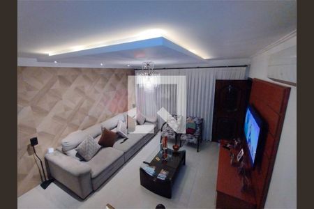 Casa à venda com 4 quartos, 203m² em Vila Carrão, São Paulo