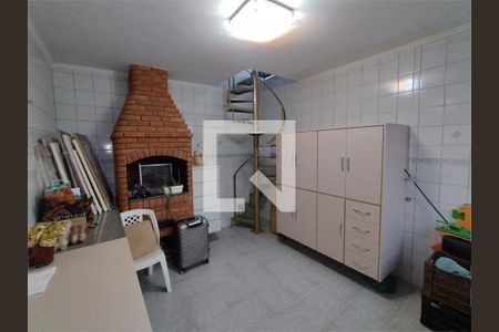 Casa à venda com 4 quartos, 203m² em Vila Carrão, São Paulo