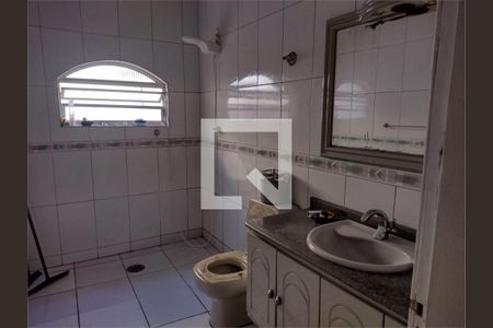 Casa à venda com 4 quartos, 220m² em Vila Graciosa, São Paulo