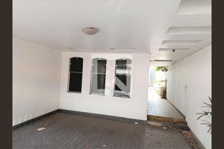 Casa à venda com 3 quartos, 150m² em Vila Zelina, São Paulo