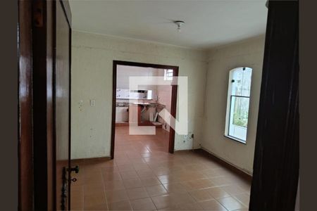 Casa à venda com 3 quartos, 150m² em Vila Zelina, São Paulo