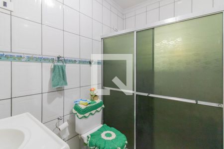 Banheiro social de casa à venda com 3 quartos, 125m² em Jardim Gracinda, Guarulhos