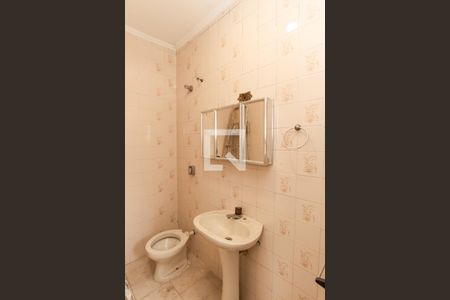 Banheiro da Suíte de casa para alugar com 3 quartos, 70m² em Parque Ramos Freitas, São Paulo