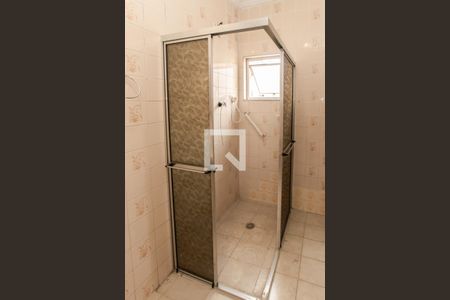 Banheiro da Suíte de casa para alugar com 3 quartos, 70m² em Parque Ramos Freitas, São Paulo