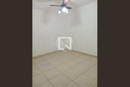 Casa à venda com 3 quartos, 250m² em Jardim Teresa, São Paulo