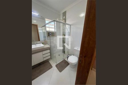 Casa à venda com 3 quartos, 164m² em Parque São Lucas, São Paulo