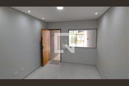 Casa à venda com 3 quartos, 106m² em Vila Santa Isabel, São Paulo