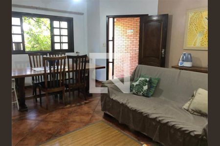 Casa à venda com 2 quartos, 214m² em Jardim Guairaca, São Paulo
