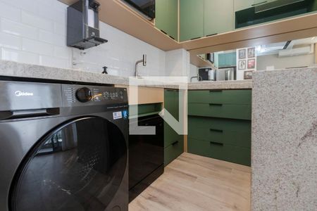 Sala/ Cozinha de apartamento para alugar com 1 quarto, 37m² em Santo Amaro, São Paulo