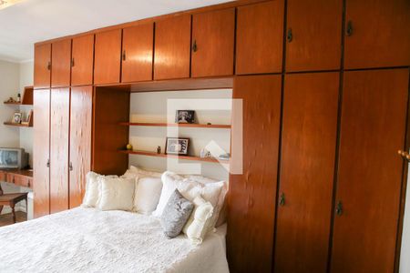 Casa à venda com 3 quartos, 218m² em Vila Adalgisa, São Paulo