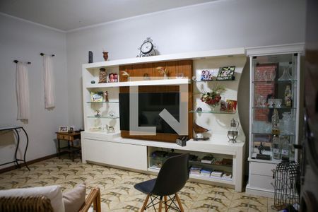 Casa à venda com 3 quartos, 218m² em Vila Adalgisa, São Paulo