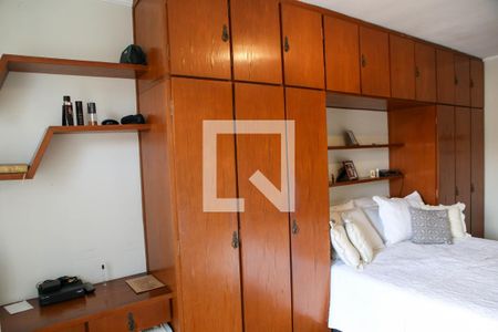 Casa à venda com 3 quartos, 218m² em Vila Adalgisa, São Paulo