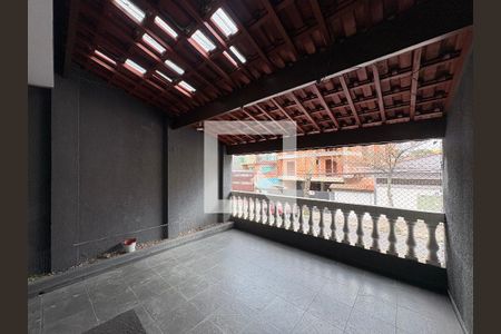 Varanda  de casa para alugar com 3 quartos, 191m² em Parque das Nações, Santo André