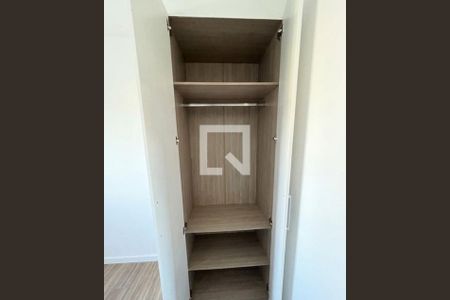 Quarto de apartamento para alugar com 3 quartos, 70m² em Bacacheri, Curitiba