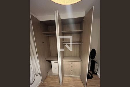 Quarto de apartamento para alugar com 3 quartos, 70m² em Bacacheri, Curitiba