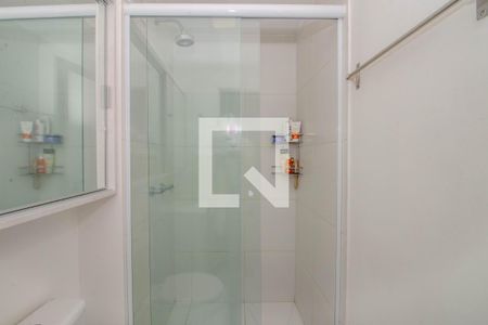 Banheiro da Suíte de apartamento à venda com 1 quarto, 61m² em São Sebastião, Porto Alegre