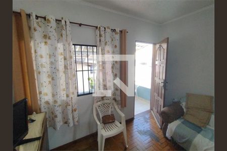 Casa à venda com 3 quartos, 126m² em Vila Ema, São Paulo