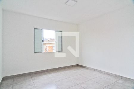 Quarto 1 de casa para alugar com 2 quartos, 600m² em Jardim Mangalot, São Paulo