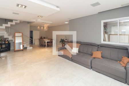 Sala de casa à venda com 3 quartos, 350m² em Vila Medeiros, São Paulo