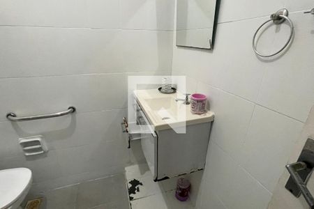 Banheiro de casa para alugar com 1 quarto, 101m² em Vila Rosário, Duque de Caxias