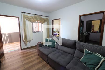 Casa à venda com 5 quartos, 170m² em Santo Antônio, Osasco