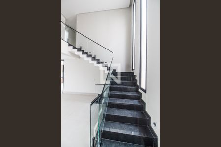 Escada de casa de condomínio à venda com 4 quartos, 502m² em Cidade Tamboré, Santana de Parnaíba