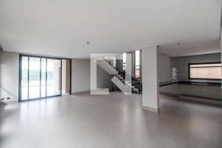 Sala  de casa de condomínio à venda com 4 quartos, 502m² em Cidade Tamboré, Santana de Parnaíba