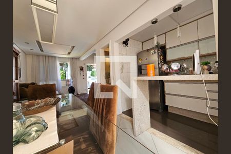 Sala de casa de condomínio à venda com 3 quartos, 157m² em Jardim São Luís, São Paulo