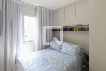 Quarto 1 de apartamento à venda com 2 quartos, 32m² em Parque Vitoria, São Paulo