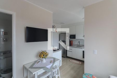 Sala de apartamento à venda com 2 quartos, 32m² em Parque Vitoria, São Paulo