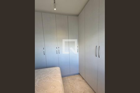 Quarto de apartamento para alugar com 2 quartos, 76m² em Alphaville Empresarial, Barueri