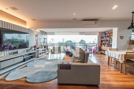 Apartamento à venda com 3 quartos, 243m² em Bosque da Saúde, São Paulo