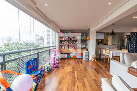 Apartamento à venda com 3 quartos, 243m² em Bosque da Saúde, São Paulo