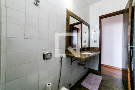Banheiro Social de apartamento para alugar com 1 quarto, 42m² em Floresta, Belo Horizonte
