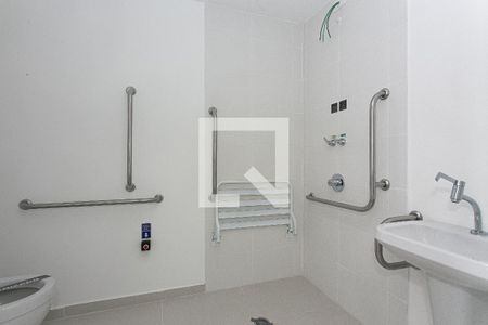 Banheiro de kitnet/studio à venda com 1 quarto, 26m² em Penha de França, São Paulo