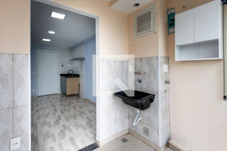 Varanda de apartamento para alugar com 1 quarto, 29m² em Parque Industrial Tomas Edson, São Paulo