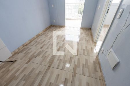 Sala de apartamento para alugar com 1 quarto, 29m² em Parque Industrial Tomas Edson, São Paulo