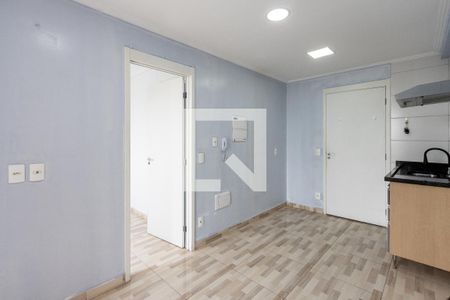 Sala de apartamento para alugar com 1 quarto, 29m² em Parque Industrial Tomas Edson, São Paulo