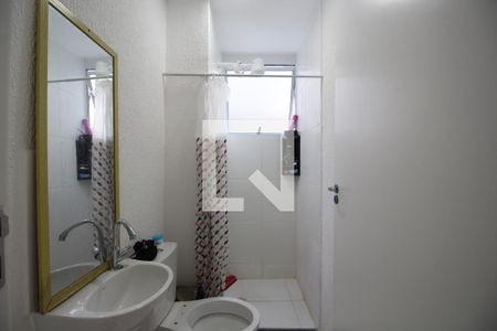 Banheiro Social de apartamento para alugar com 2 quartos, 41m² em Taquara, Rio de Janeiro