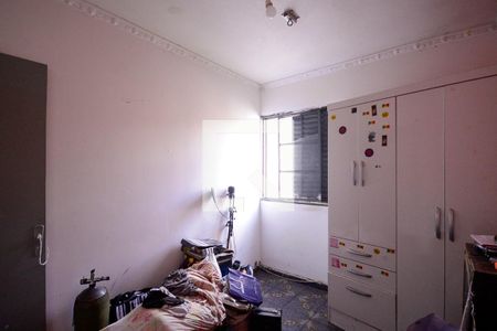 Quarto 1  de apartamento para alugar com 2 quartos, 44m² em Jardim Sao Saverio, São Paulo